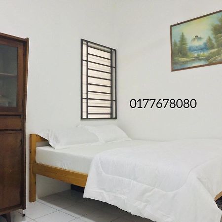 Alyn Home Batu Pahat II Wifi Coway Mohd Noor Kültér fotó